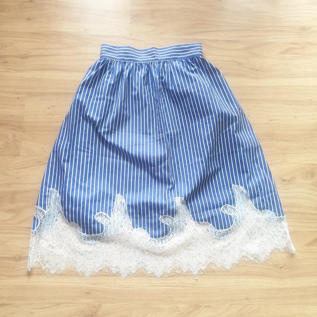 zara blue and white skirt