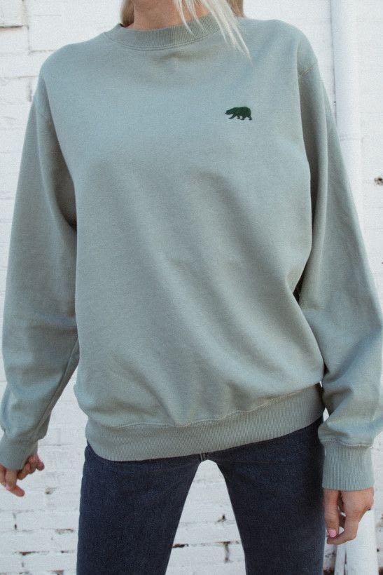 Brandy melville erica hotsell bear sweatshirt