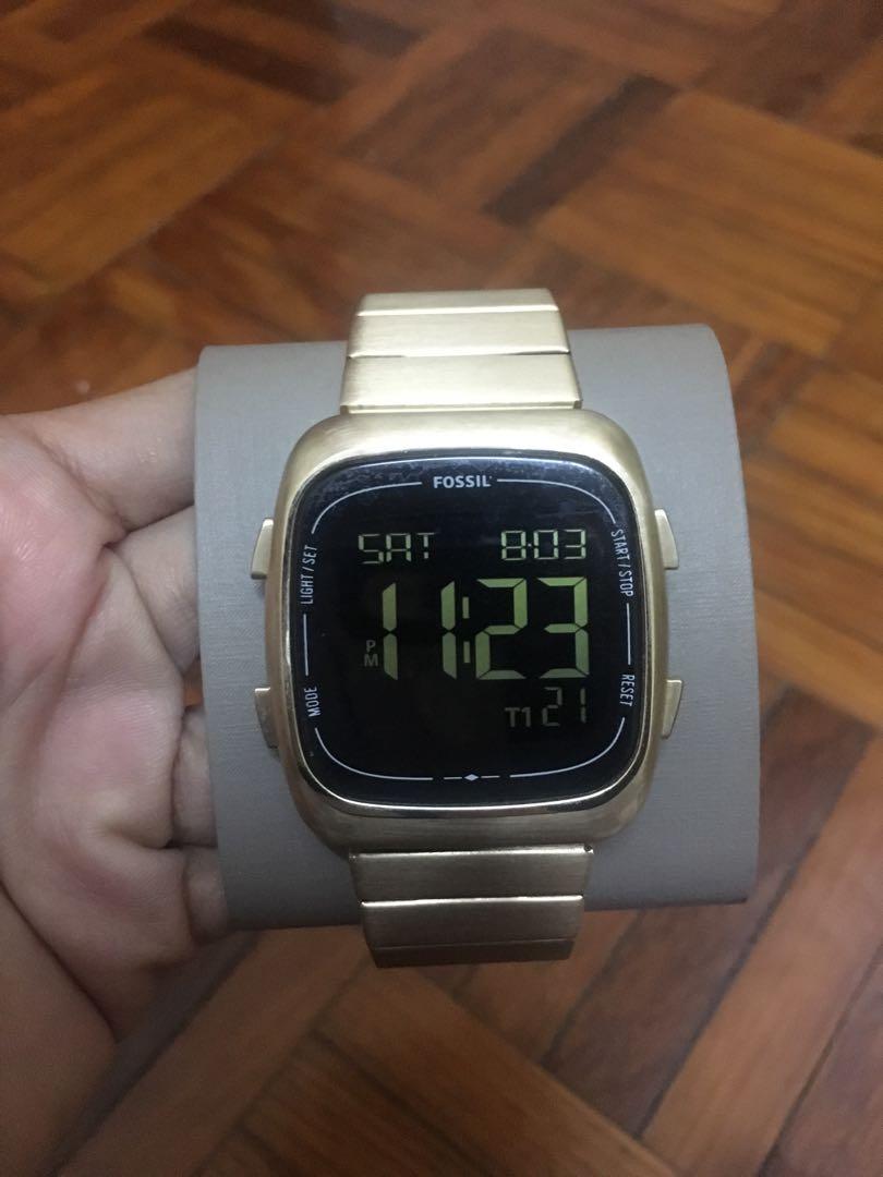 Fossil rutherford digital top