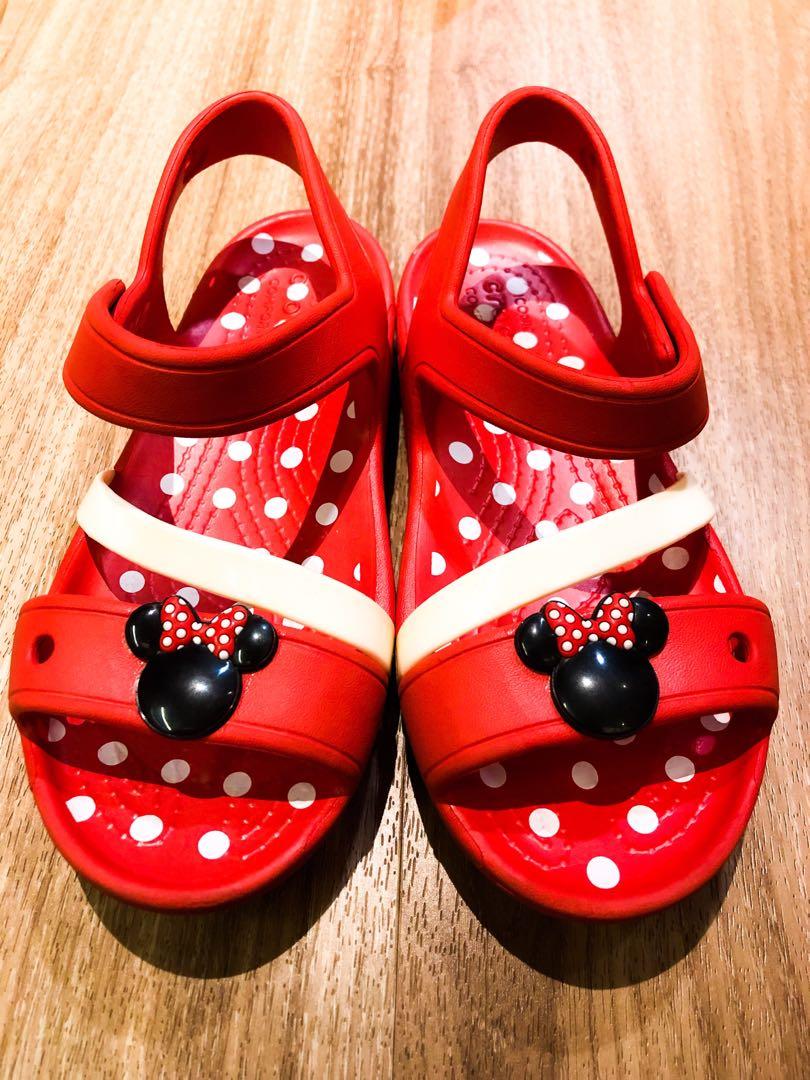 minnie mouse crocs sandals