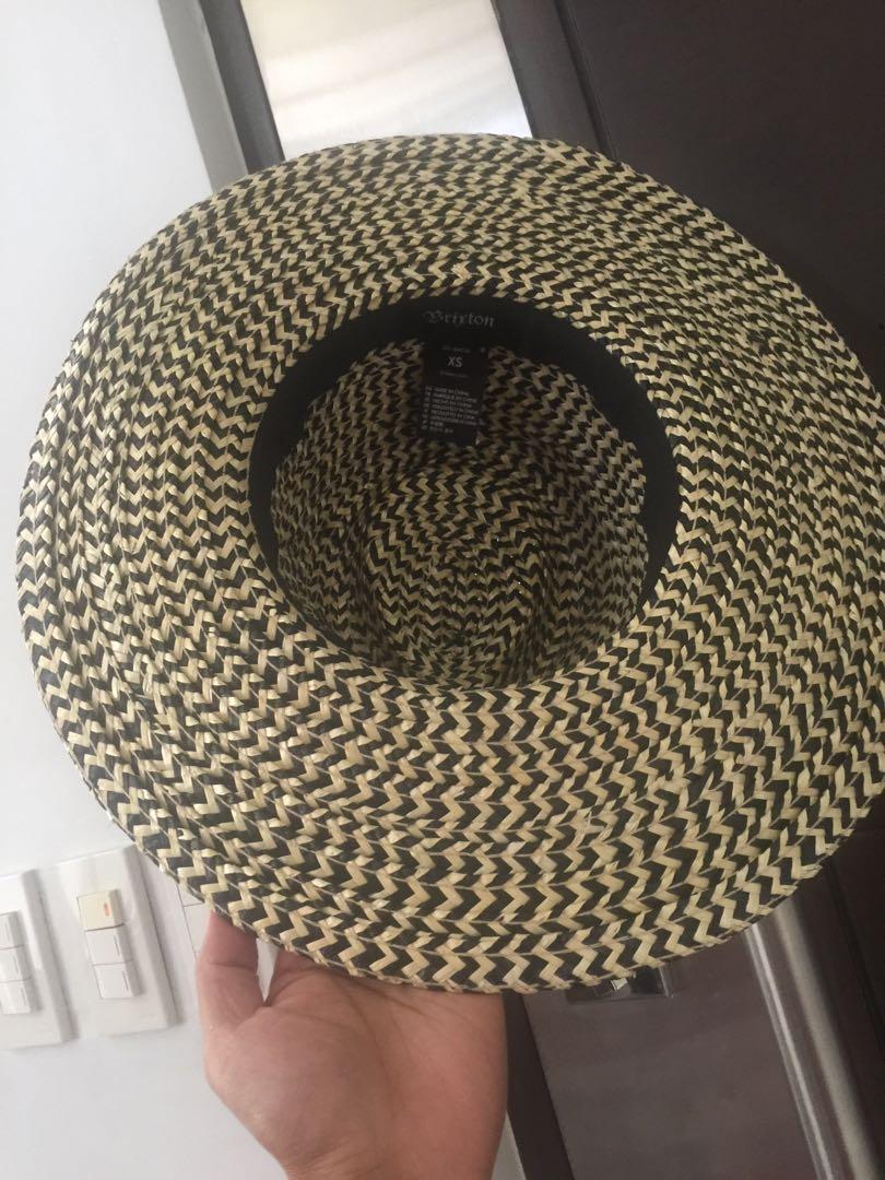 Hat (Category: Hats & Beanies) located in Las Pinas. Submitted by jb28306 (Listing ID 243587112, Image 3). Description: .