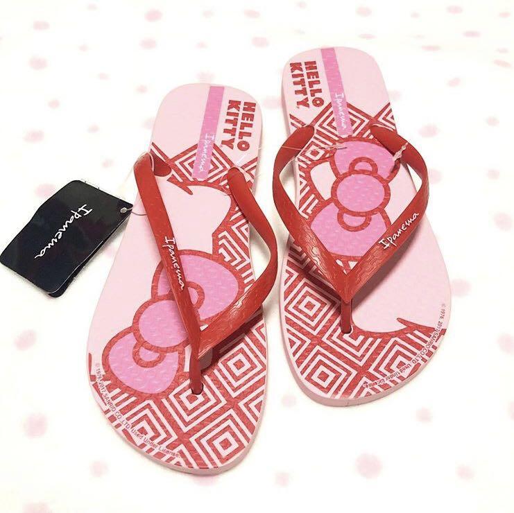 Ipanema Hello Kitty Fashion, Flats Sandals on Carousell