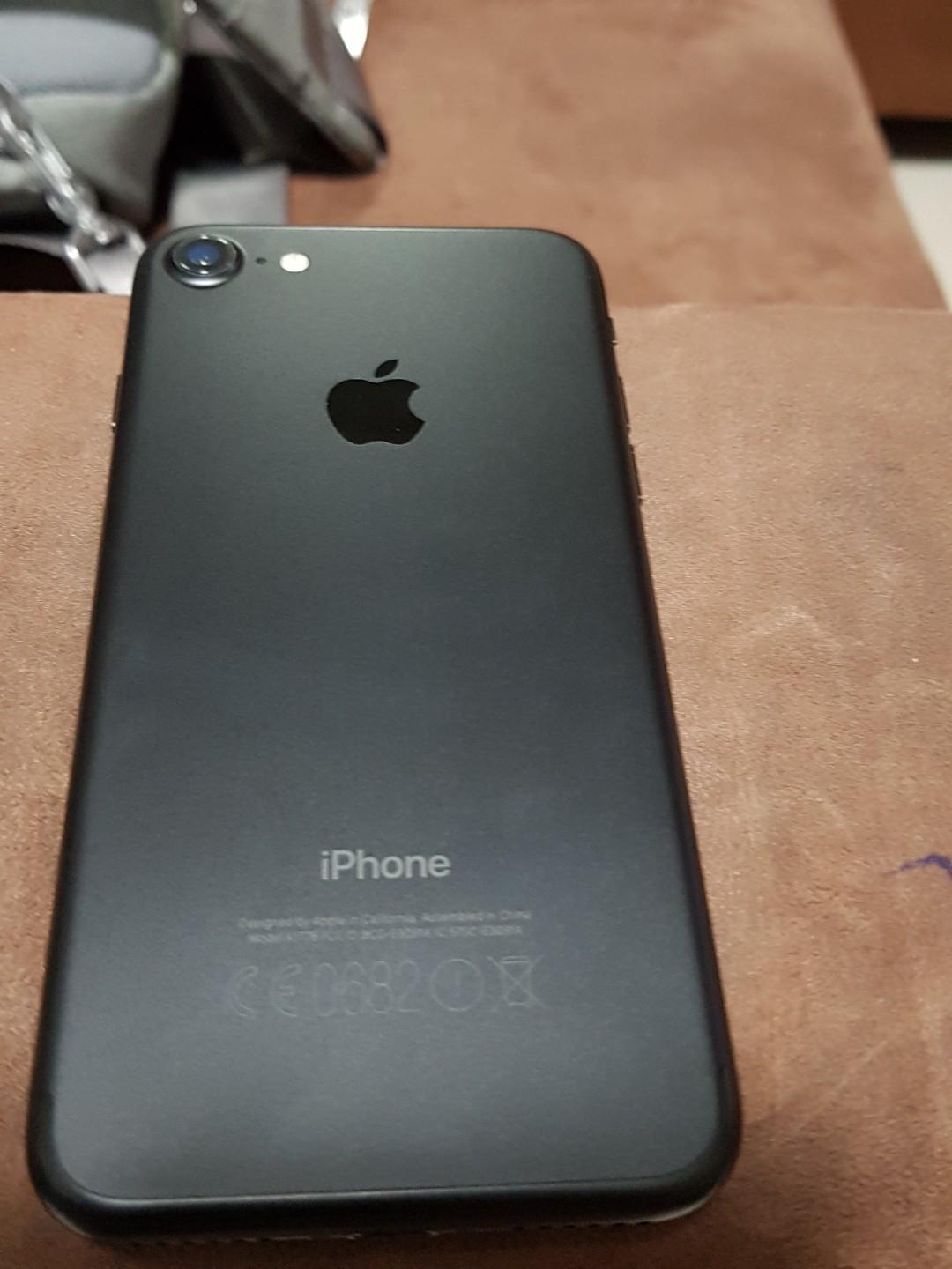 Iphone 7 Black Matte 32gb Mulus Bersih Telepon Seluler Tablet Iphone Iphone 7 Series Di Carousell