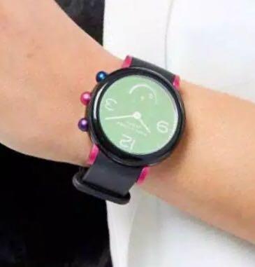 Marc jacobs hybrid watch harga best sale
