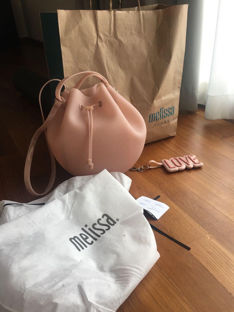 Melissa store bucket bag