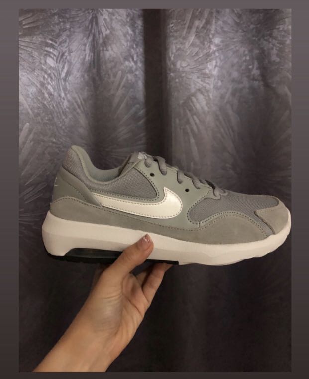 nike air max nostalgic grey