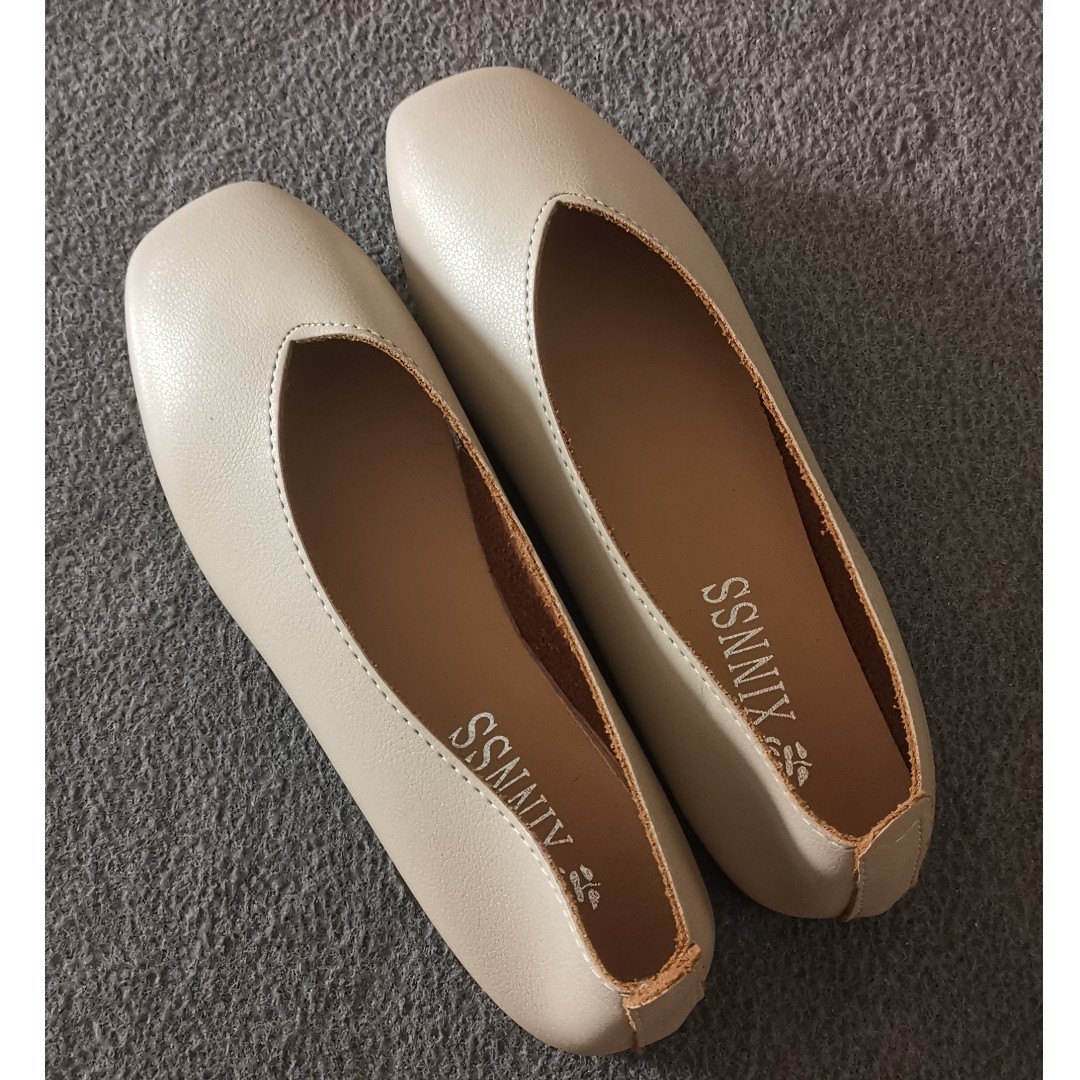 comfy nude flats
