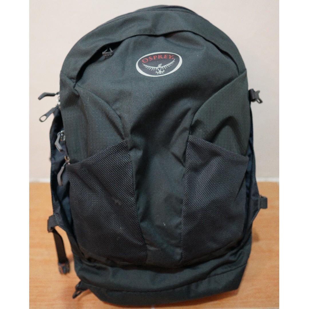 Osprey Farpoint 40 Travel Bag (Category: Backpacks) located in Las Pinas. Submitted by rsmontuya (Listing ID 243464451, Image 1). Description: Pre loved Osprey Farpoint 40 Travel Bag/Backpack. Authentic and bought from Travelclub BGC. Perfect for backpacking. Used but not abused and is in very good condition. Osprey has lifetime guarantee even without receipt. Convertible to Backpack/ Slingbag. Carry On : Yes Original Price: 7990 RFS: Not using a