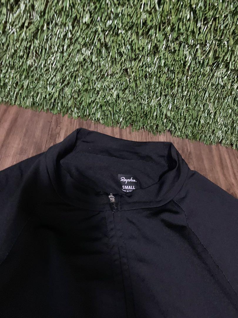 Rapha Training Jersey (Category: Activewear) located in Singapore. Submitted by goosebumpsss (Listing ID 243597575, Image 2). Description: Rapha training jersey in black and pink S size Out of production Free mailing Beautiful piece, superb condition. .