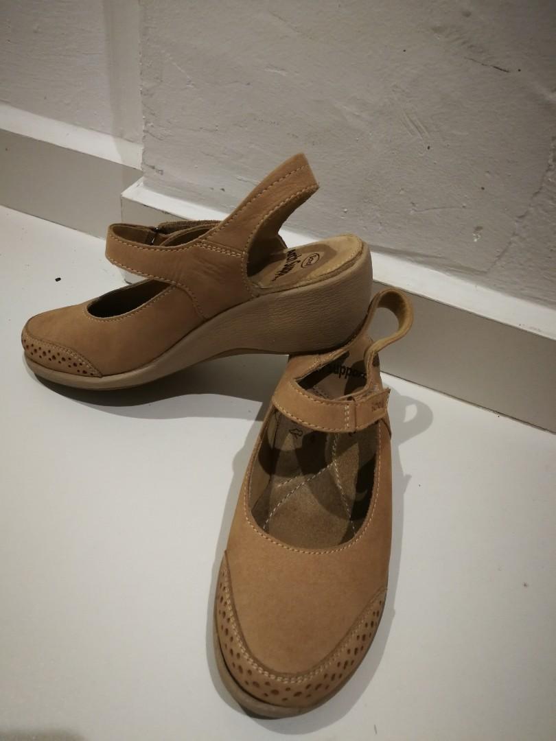 espadrilles with arch support