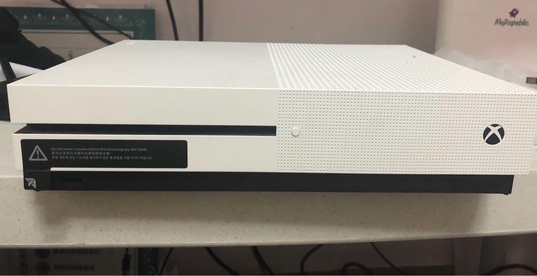 selling xbox one s