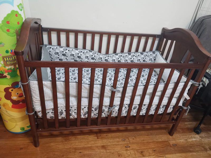 FREE Giveaway BAby cot of Junior brand from UAE Dubai, Babies & Kids