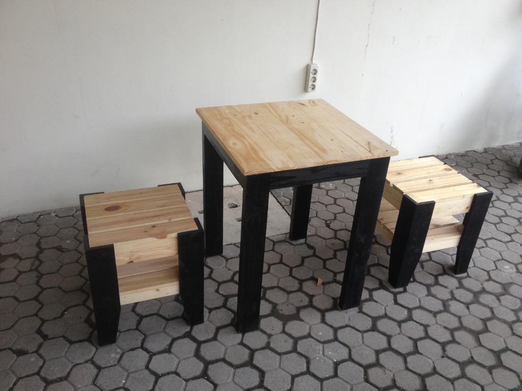 Set Meja 2 Kursi Pendek Pallet Untuk Warkop Resto Murah Sby Perabotan Rumah Di Carousell Meja belajar anak yang luas akan membuat anak anda nyaman dan semangat dalam proses belajar. set meja 2 kursi pendek pallet untuk warkop resto murah sby