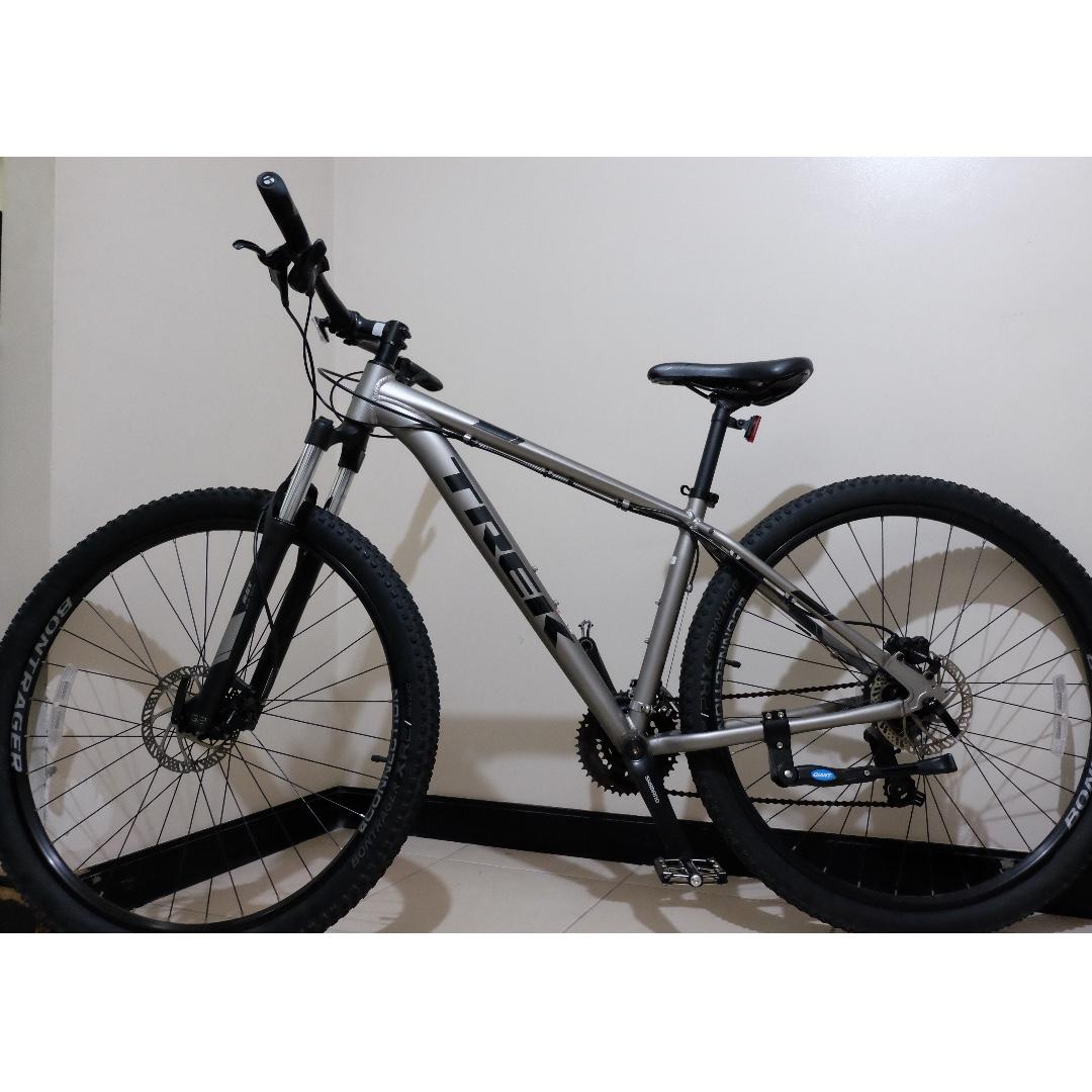 trek 3800 mountain bike