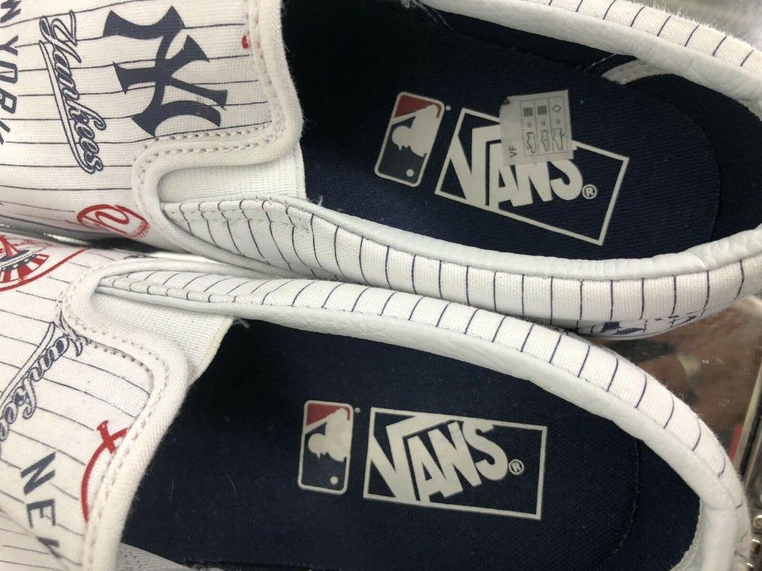 Vans yankees slip ons outlet