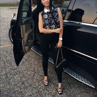 Flowery black & white blouse size XS / S