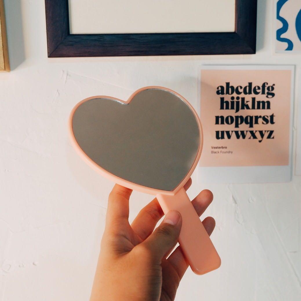 3CE MIRROR (Category: Mirrors) located in Manila. Submitted by decluttermanila07 (Listing ID 243734029, Image 2). Description: .
