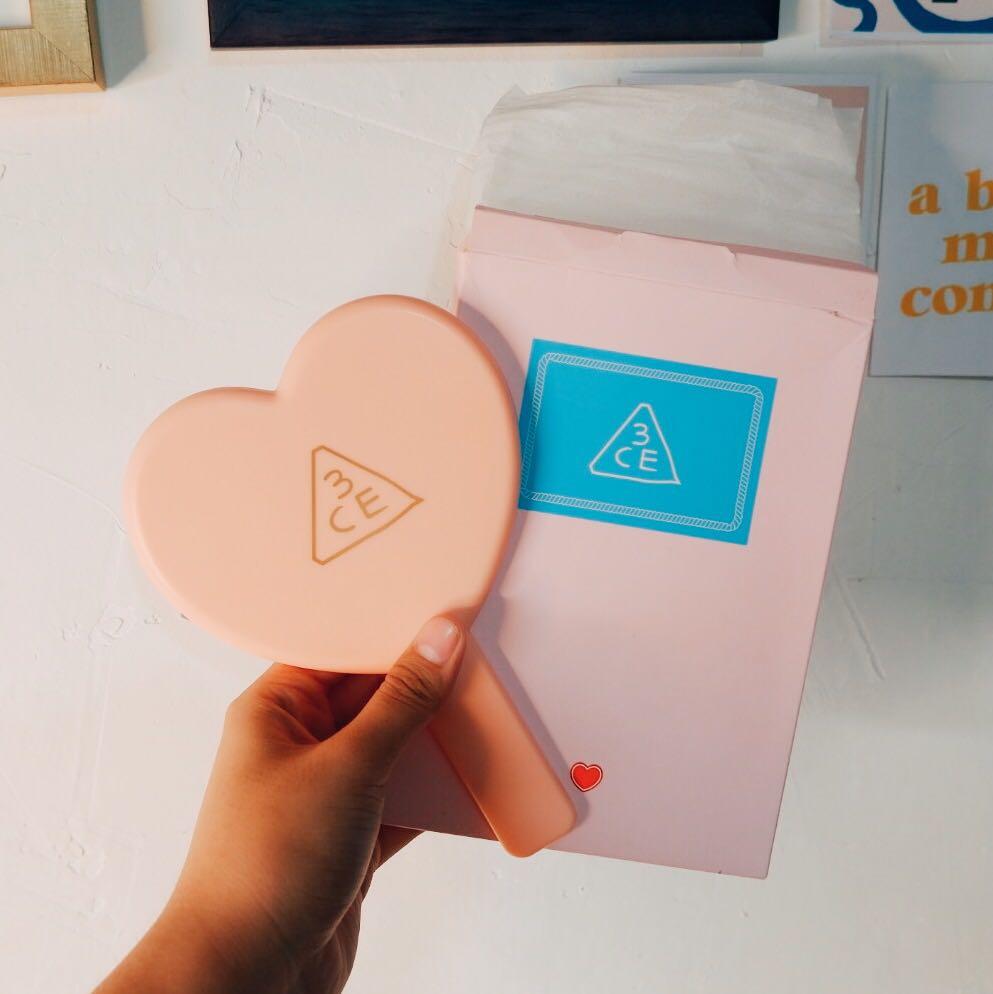 3CE MIRROR (Category: Mirrors) located in Manila. Submitted by decluttermanila07 (Listing ID 243734029, Image 3). Description: .