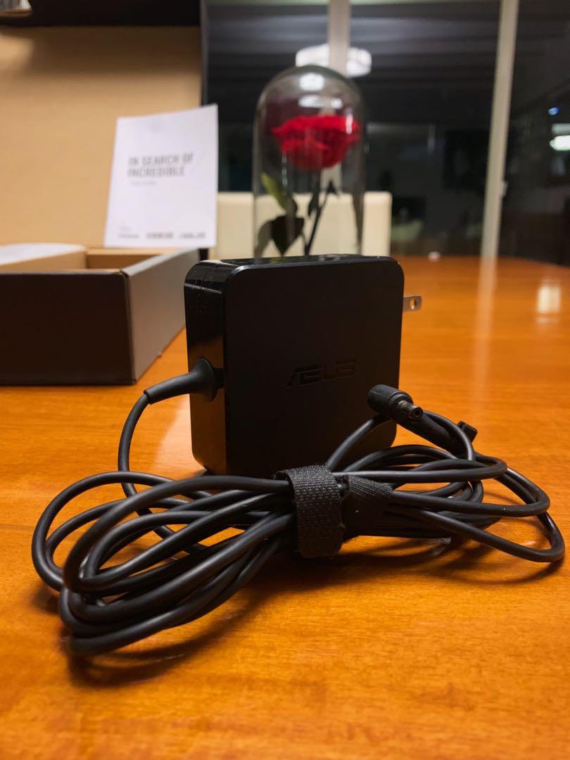 ASUS X456U Intel Core i5 - 6th gen (UPGRADED RAM) ASUS X456U Intel Core i5 - 6th gen (UPGRADED RAM)