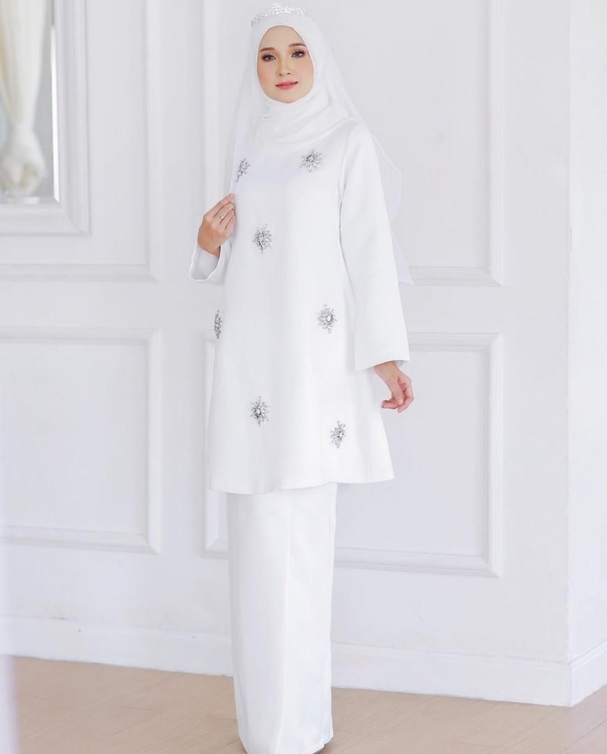 Baju Nikah Tunang Event Women S Fashion Bridal Wear On Carousell