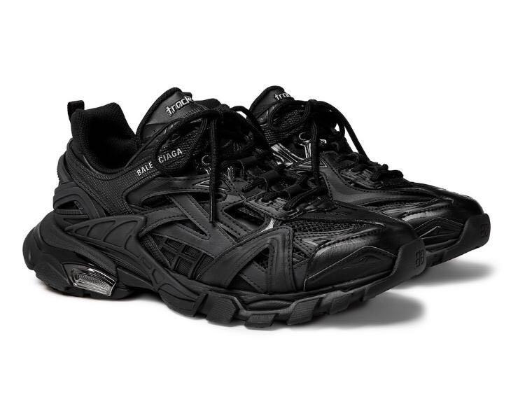 #balenciagatracktrainer Photo and video on