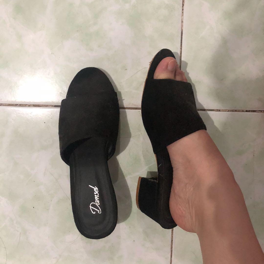 black short block heels