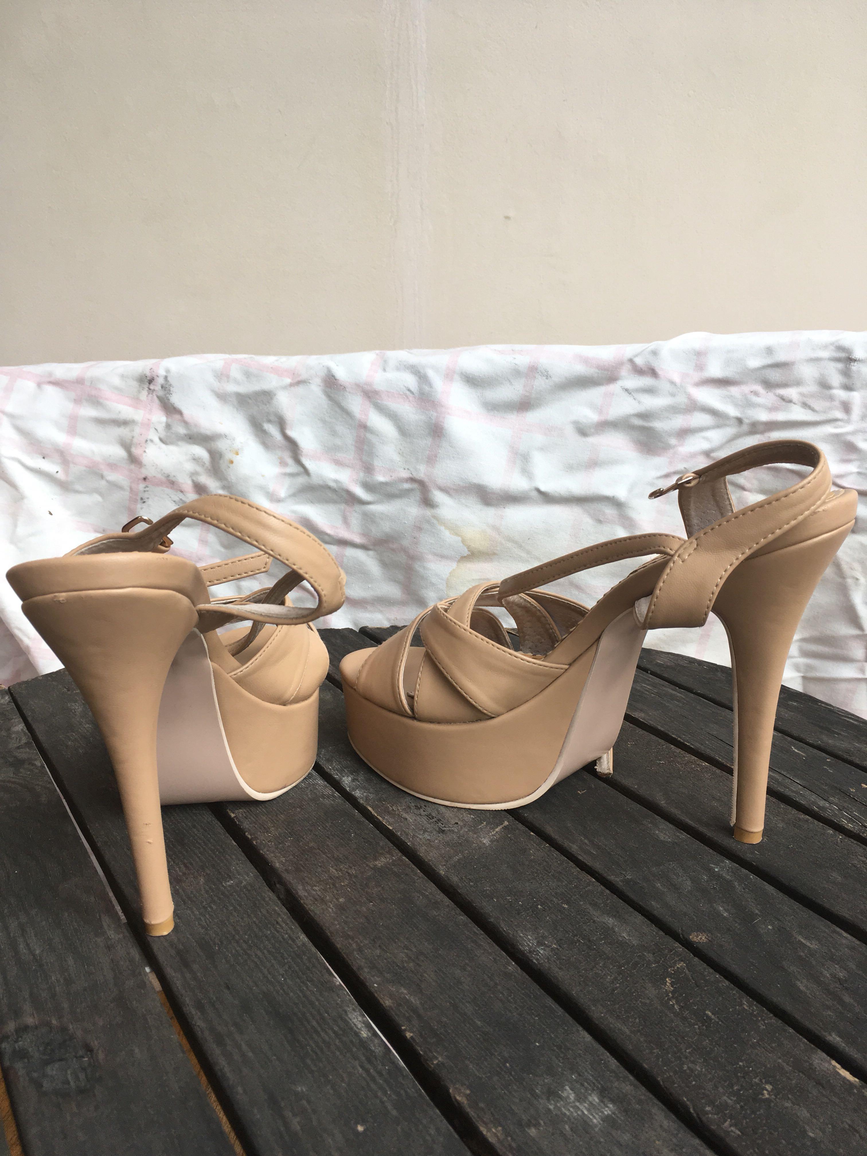 BRAGAIS HEELS SIZE 10 FOR SALE Women s Fashion Footwear Heels on Carousell
