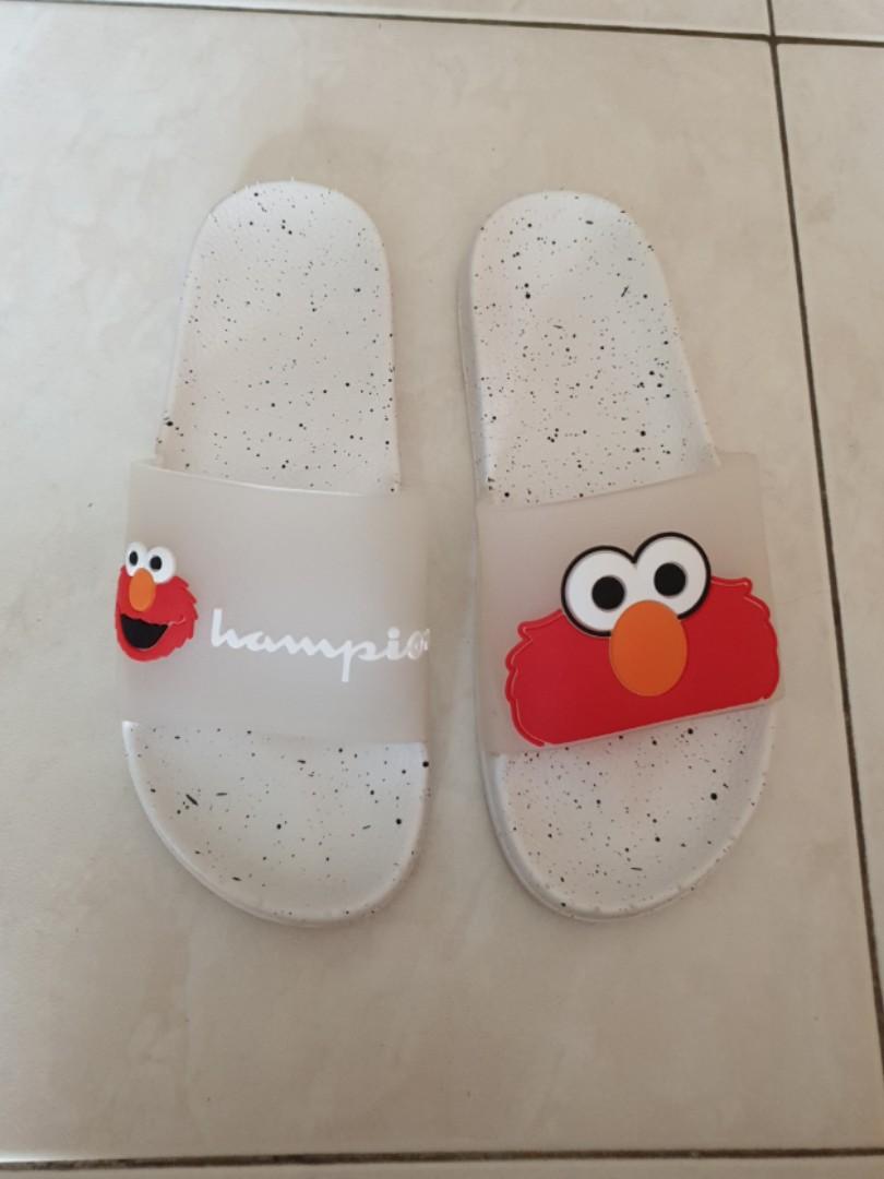 elmo slippers
