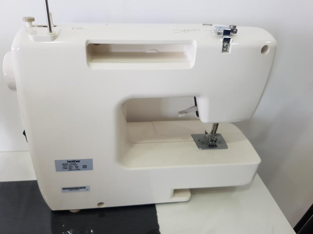 Brother LS2125 Sewing Machine, Hobbies & Toys, Stationery & Craft