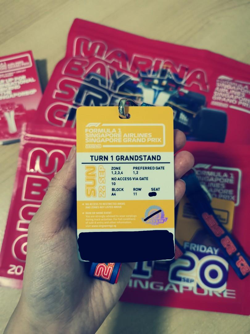 Formula1Turn 1 Grandstand, Hobbies & Toys, Memorabilia & Collectibles
