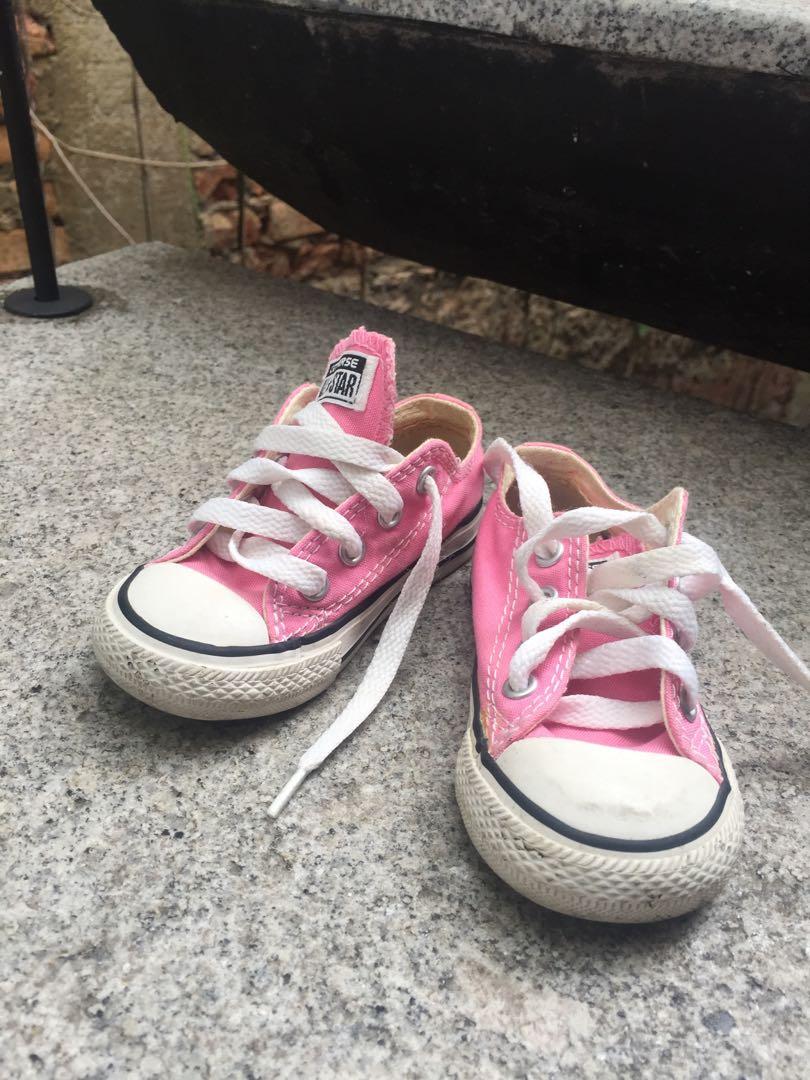babies pink converse