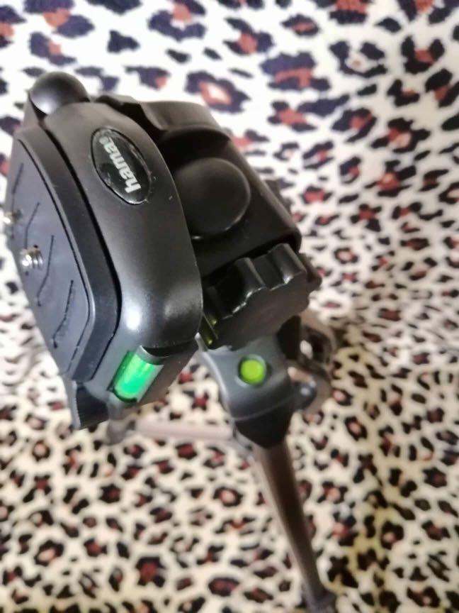 Hama Star 61 Tripod, Photography, Photography Accessories, Tripods &  Monopods On Carousell