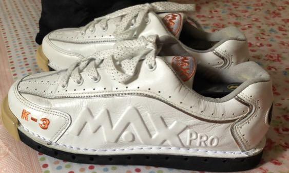 max bowling shoes