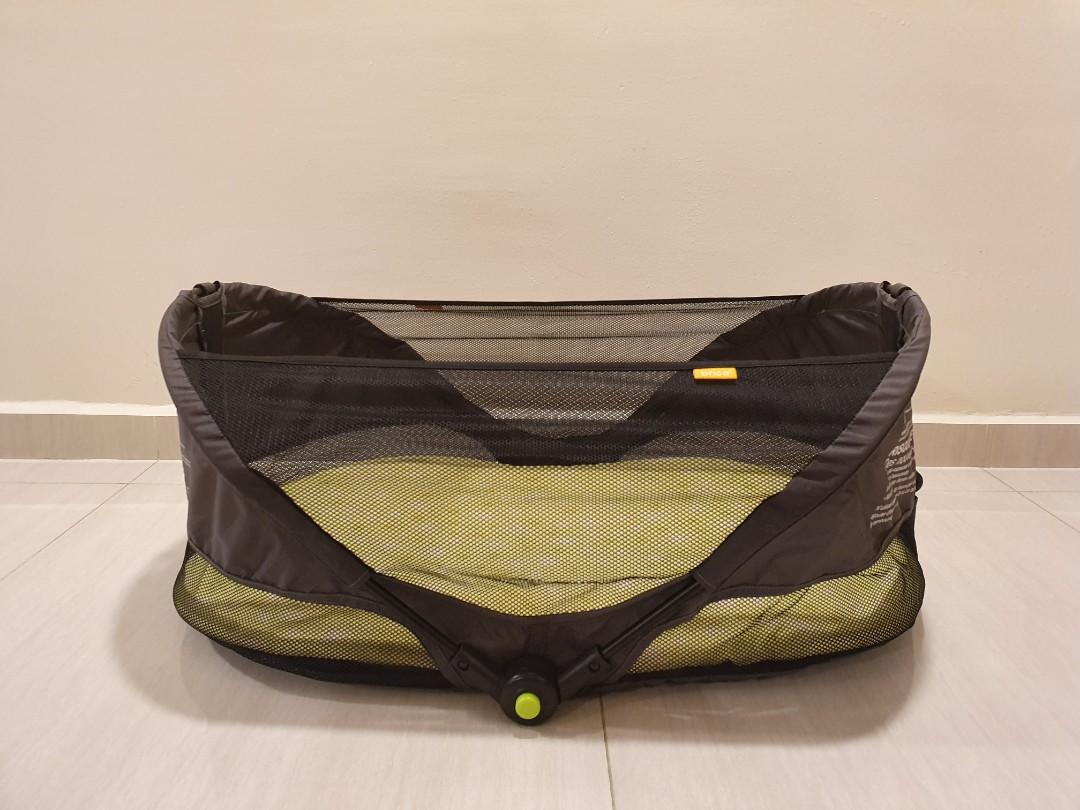 Munchkin brica fold n go online