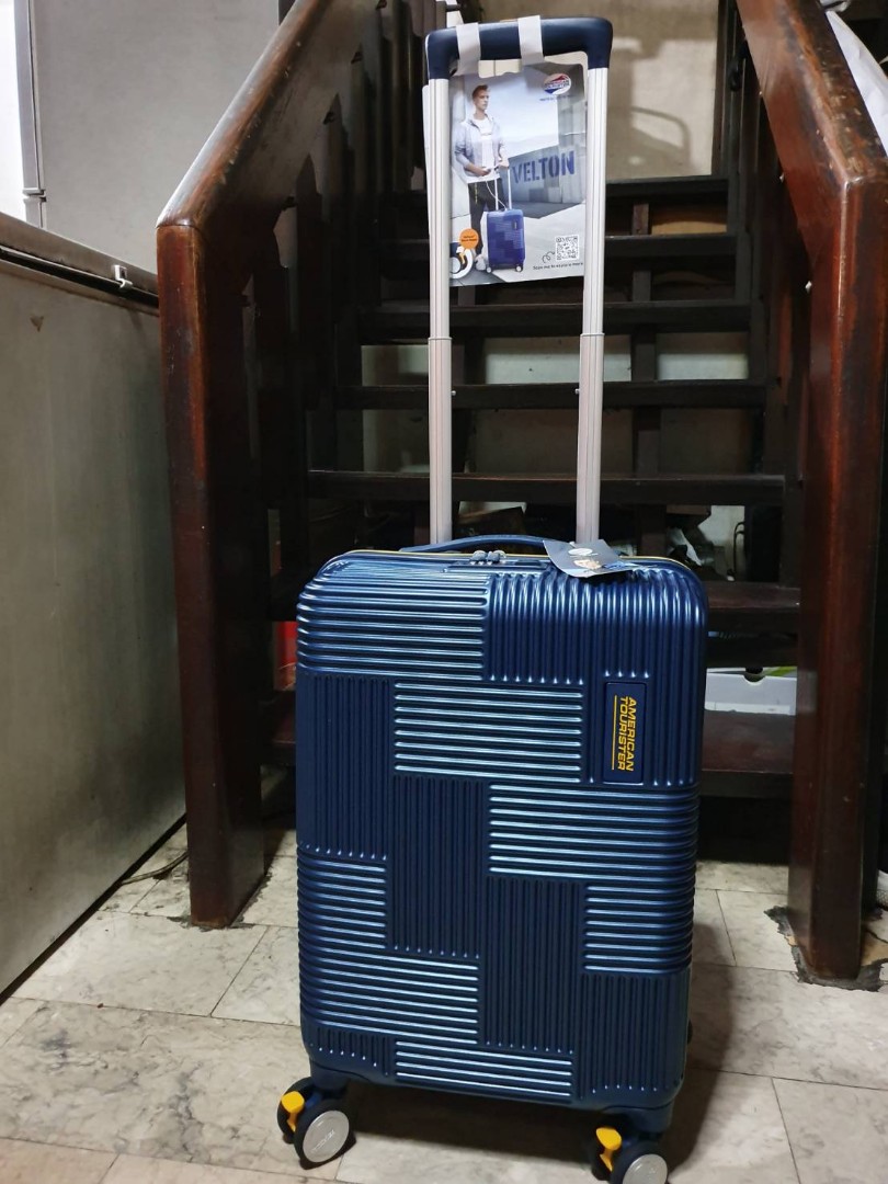 american tourister velton