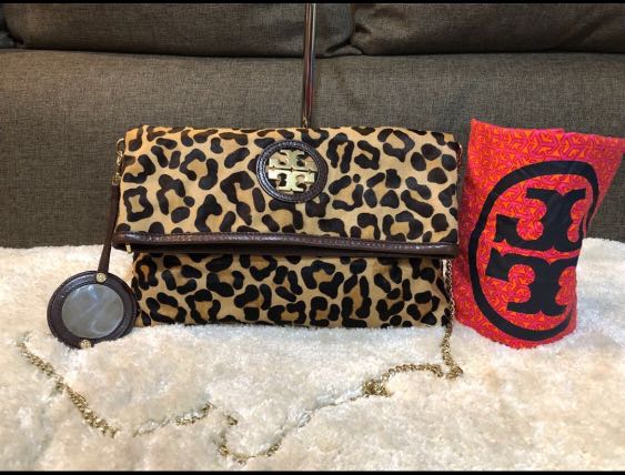 Tory Burch Leopard Gold Chain Sling Bag, Luxury, Bags & Wallets on Carousell