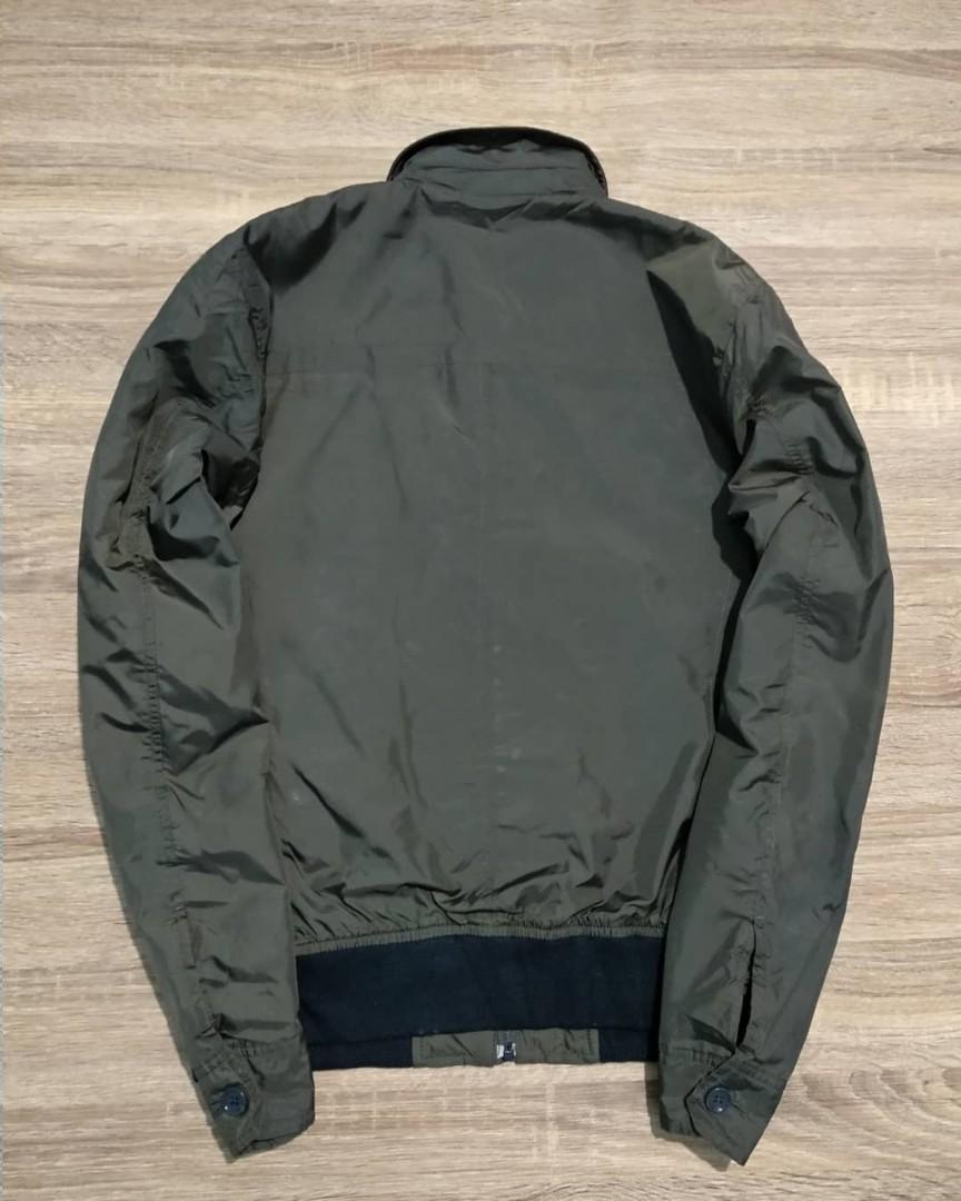 uniqlo air tech jacket