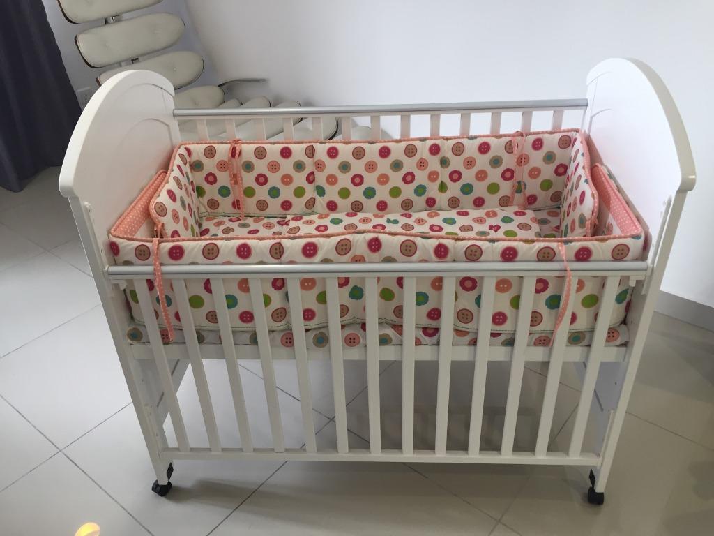 Baby crib 2025 waterbed mattress