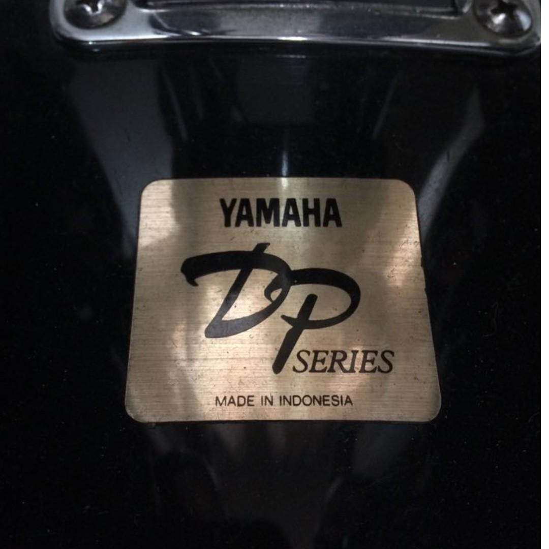 Yamaha dp outlet series drum set