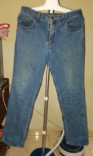 Celana Jeans PRIA LEVIS