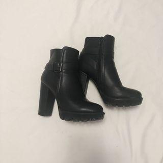 Black Platform Heeled Ankle Boots