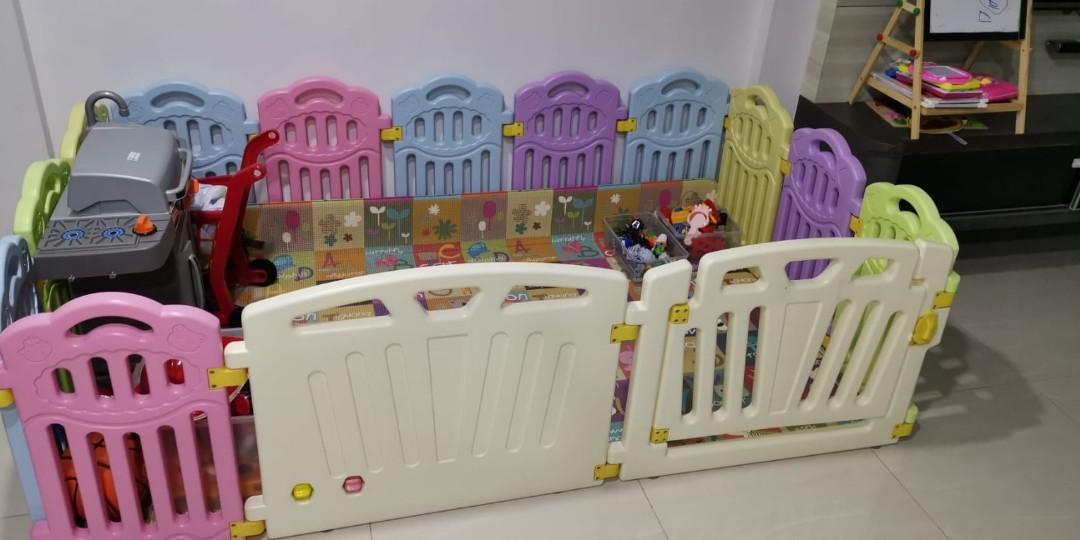 12 panel play yard