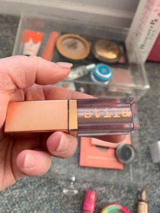 Stila Shimmer&Glow liquid shadow