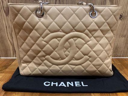 500+ affordable chanel tote shopping bag For Sale, Luxury