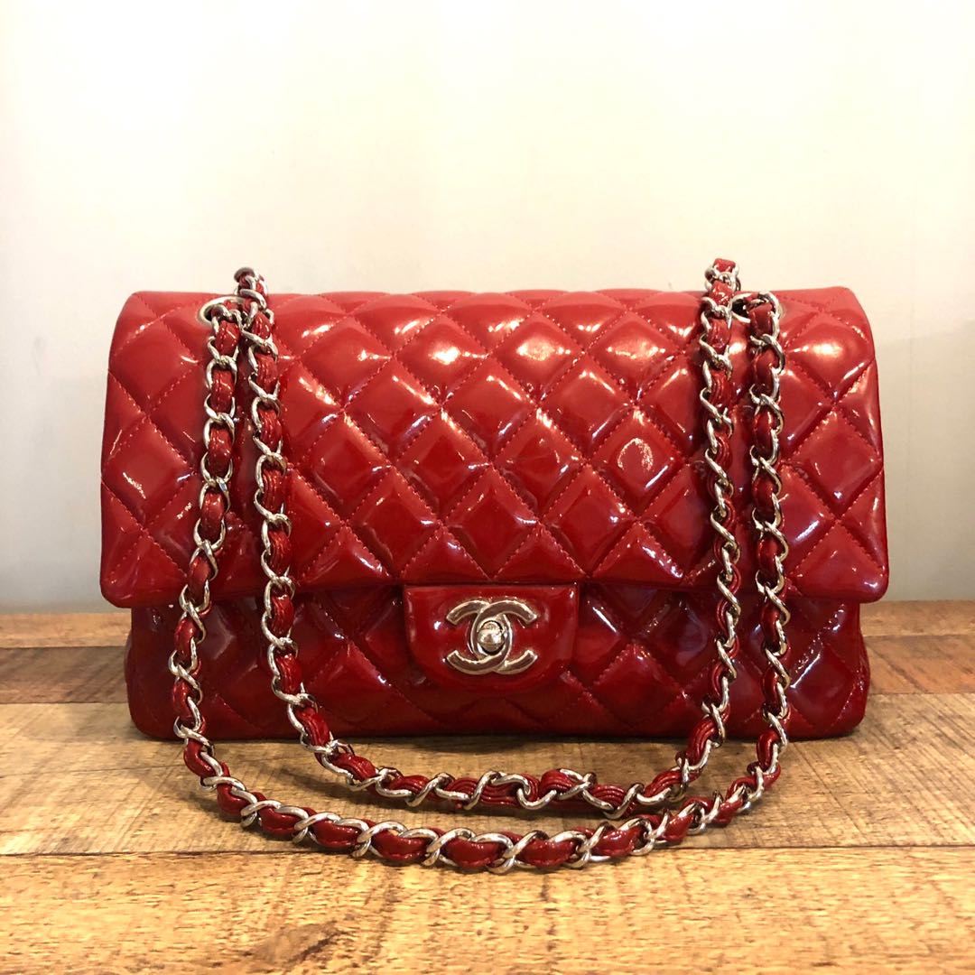 Chanel Burgundy Shoulderbag ○ Labellov ○ Buy and Sell Authentic