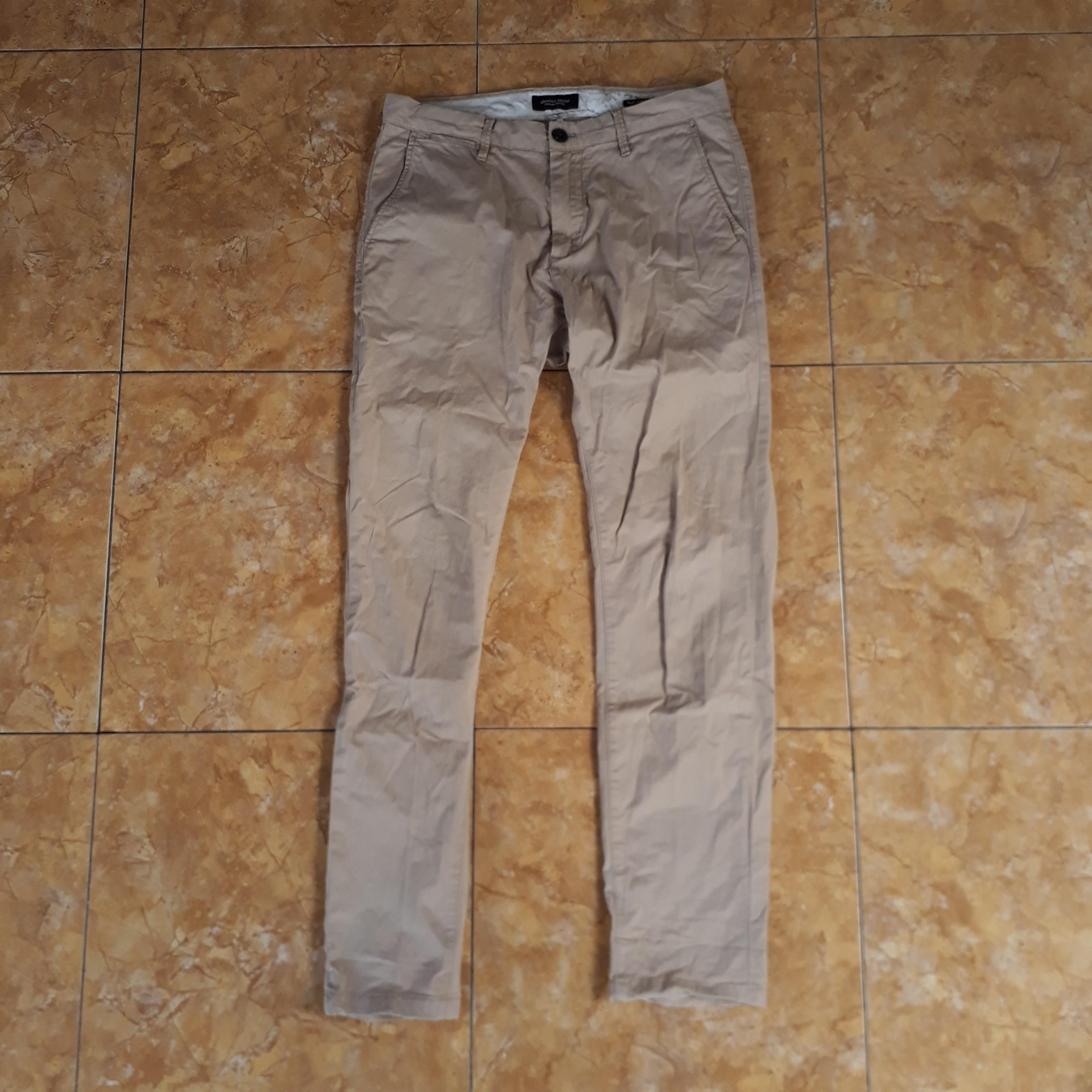 Celana Chinos Simwood denim fit 30 Khakis, Fesyen Pria, Pakaian , Bawahan  di Carousell