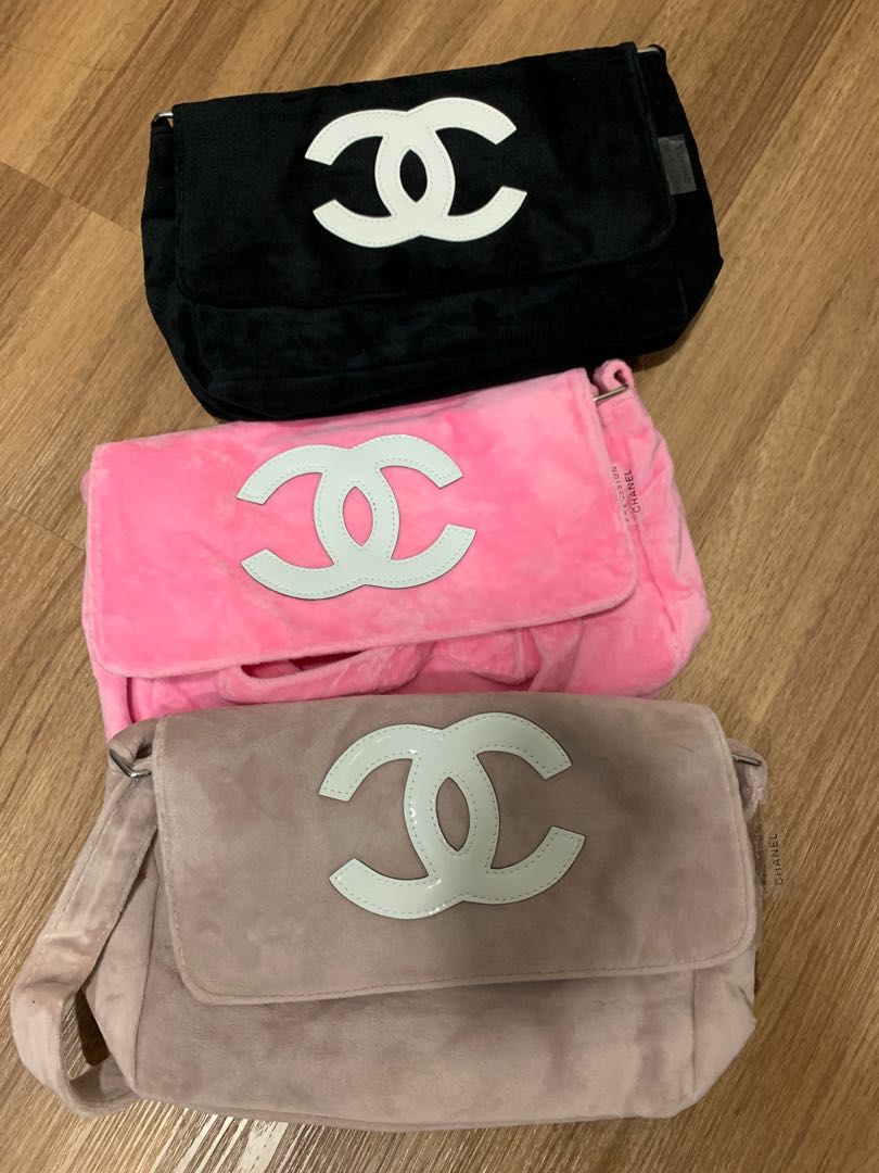 Chanel 's VIP precision messenger bag Pink - $200 New With Tags - From Nhi