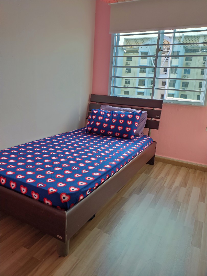 (Category: ) located in . Submitted by luxorieave (Listing ID 243936716, Image 1). Description: .