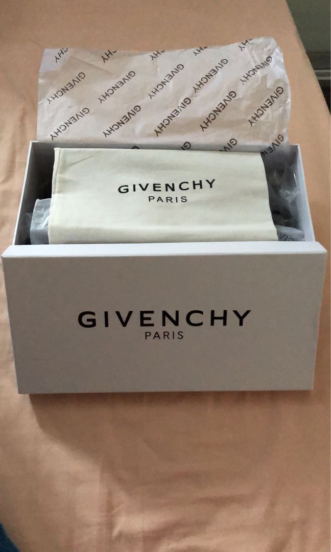 Givenchy pool slides, Men's Fashion, Footwear, Flipflops and Slides on