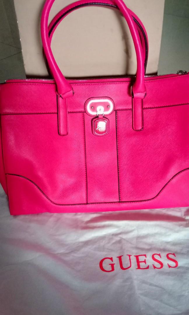 Guess bag preloved, Fesyen Wanita, Tas & Dompet di Carousell